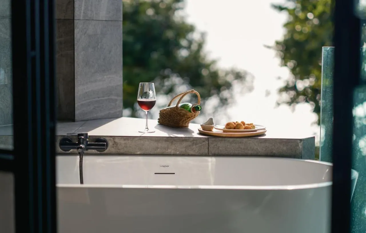 Cliff Lanta Suite-Koh Lanta Krabi Resort