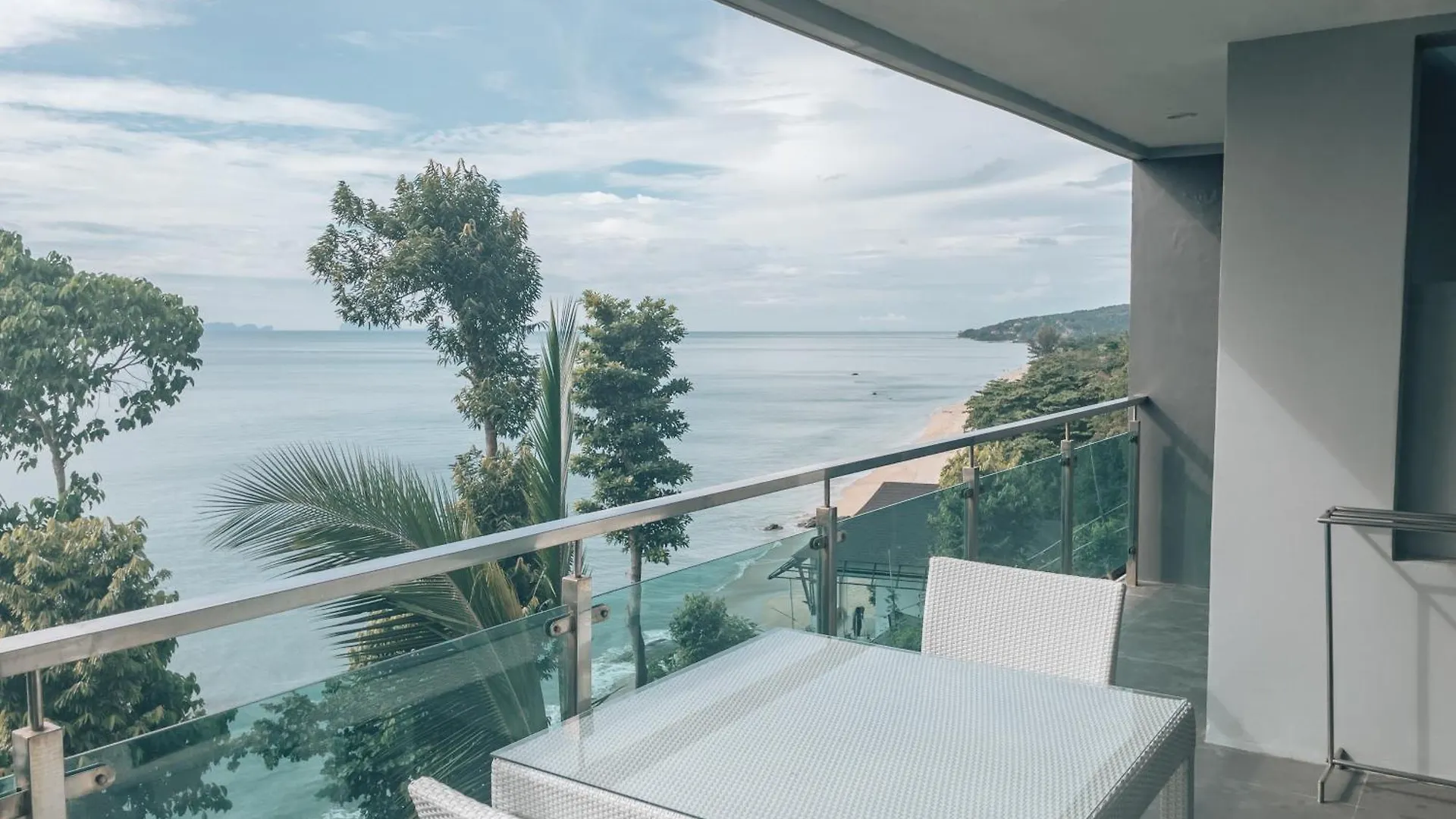 Cliff Lanta Suite-Koh Lanta Krabi location